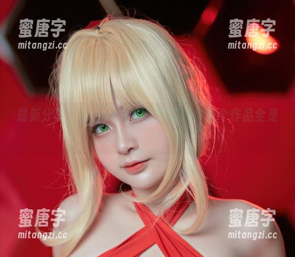 最新分享：Azami化身艾斯德斯，整个作品全是‘红色’的传说！
