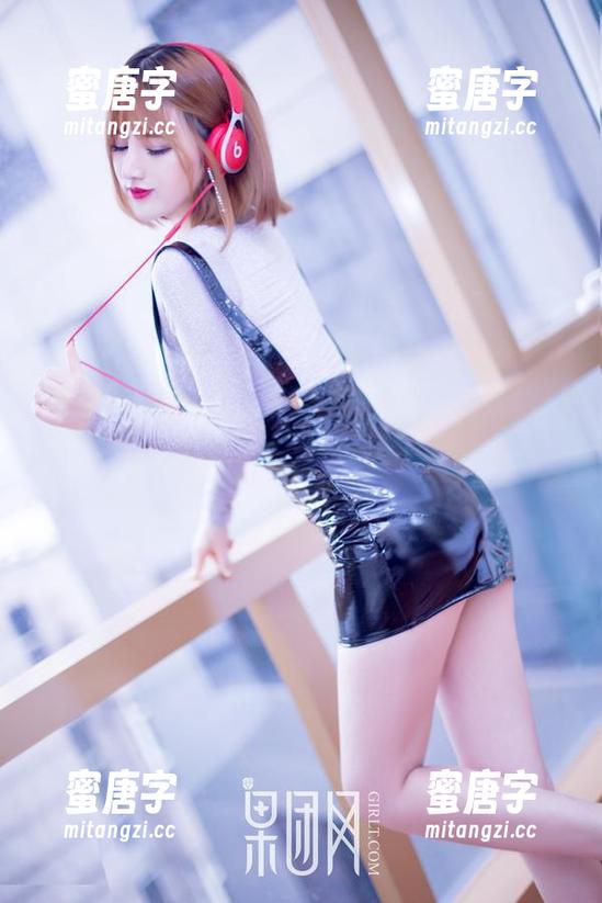 GIRLT果团网 – 这浴缸，竟撑起了何梦兮Stacy的整个写真世界？图片好有意思