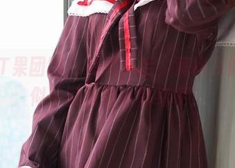 GIRLT果团网 – 短裙背后，莫雅淇的美图似乎藏着些小情绪呢？