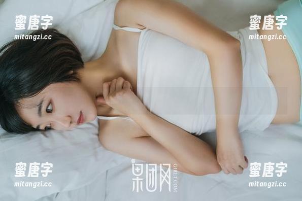 GIRLT果团网-陈雅漫 GIRLT果团网 - 从镜片看世界:陈雅漫与她的眼镜作品图库