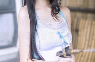 GIRLT果团网 – 而且！白裙搭配黄歆苑，果然是一种高清分享，看得到的美！