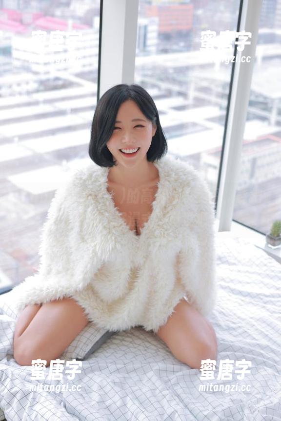Habin夏彬(하빈)的高清泳衣美图，能把人热到“沉浸式”淹没吧！
