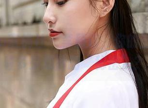 MiiTao蜜桃社 – 李颖诗，你的图集里藏着多少荒唐的“秘密”？