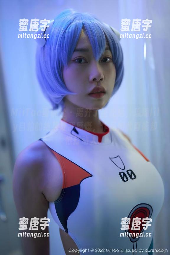MiiTao蜜桃社-琉璃lily MiiTao蜜桃社 - 离开了圣光后,琉璃lily自拍的结果让我感慨,作品如此昏暗却很打动人。