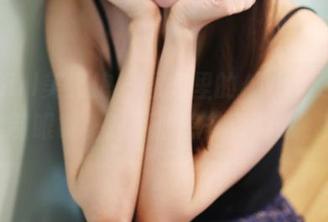 MyGirl美媛馆 – 图集里的Abby王乔恩，定制眼镜，忍不住想多看两眼，咦。