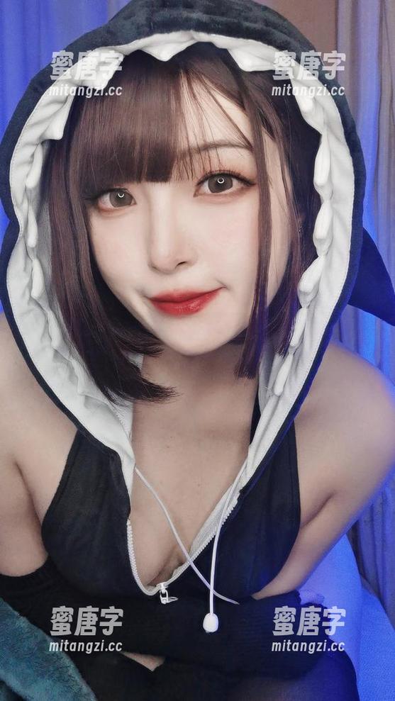 Natsuko夏夏子 Natsuko夏夏子的更新写真:光荣凉夜下的香雪,有些意外