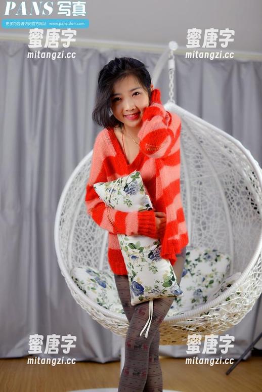 PANS-滴滴 PANS - 写真里的滴滴女友,表情好像是在和我说“上车吗?”诶嘿。