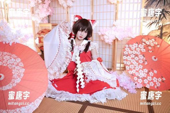 PoppaChan 在PoppaChan的办公室私房美图里,工作也能变得不那么无聊吧?