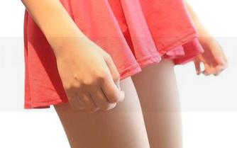 吉光片羽，ROSI免费写真里的死库水，透着一丝小调皮