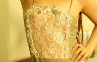 ROSI白色丝袜套图，快来看免费的衣服神器！