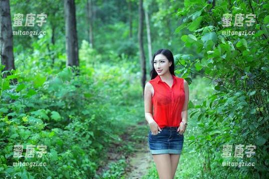 TuiGirl推女郎-王馨瑶 TuiGirl推女郎 - 王馨瑶的礼服全集——看完我已没有任何借口继续穿拖鞋了,呃,或许只是暂时吧?