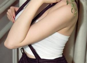 UGirls尤果网 – 探访Abby金金的毛衣作品集，分享那个让人如沐春风的时刻吧！