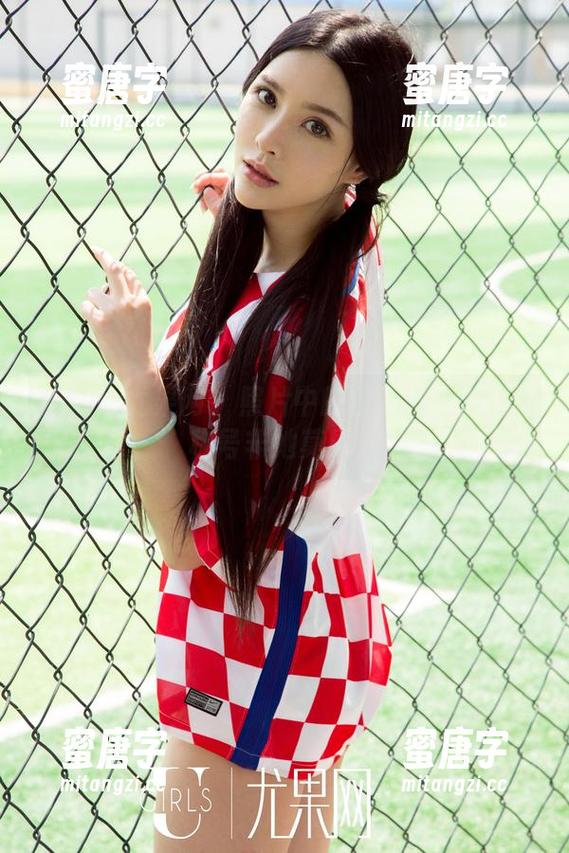 UGirls尤果网-倪叶腾 UGirls尤果网 - 照片中的倪叶腾:礼服控称号非她莫属!