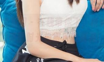 UGirls尤果网 – 在线带你飞，松果儿教室的美图时光偷得乐趣满满！