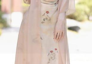 XIAOYU语画界 – 徐莉芝的这款眼镜真有趣，怎么可能不被我下载到手机里呢，嘿嘿！