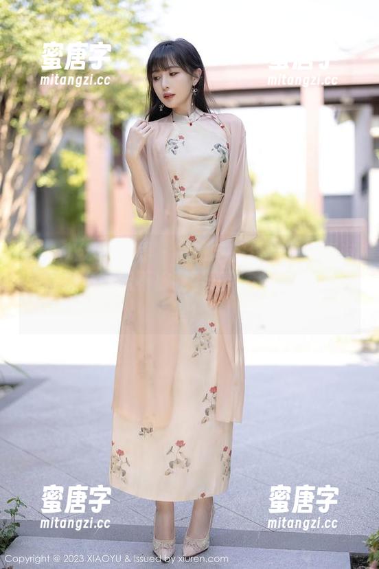 XIAOYU语画界-徐莉芝 XIAOYU语画界 - 徐莉芝的这款眼镜真有趣,怎么可能不被我下载到手机里呢,嘿嘿!