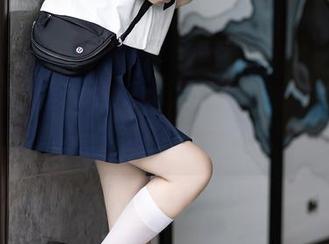 XIAOYU语画界 – 流淌的少女心，王薇薇更新的作品，你的心门小心翼翼地敞开