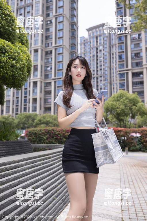 Xiuren秀人网-Candy糖糖 Xiuren秀人网 - Candy糖糖黑丝图集:这袜子是上天的安排吗?