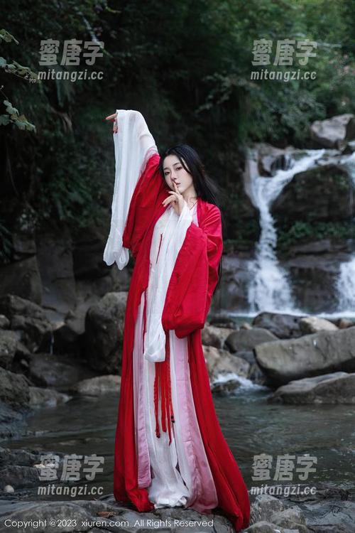 Xiuren秀人网-团团子_una Xiuren秀人网 - 圈内流传的团团子_una和服原图,谁知道那么好看,分享给大家!