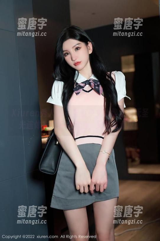 Xiuren秀人网 - 查看少女心雪雪的无圣光连体衣，有点刺激，又有点清凉！