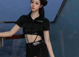 Xiuren秀人网 – 当戴允祺zoe的眼镜遇上镜头：来瞧这份资源，说不定发现不一样的风景！