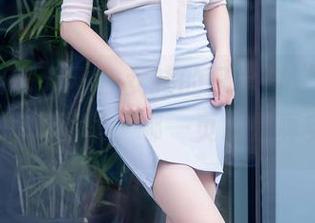 Xiuren秀人网 – 女孩的日常与“熊吖BOBO”的写真图集，哪一页才是真实的她？