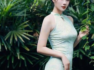 Xiuren秀人网 – 原图曝光！糖豆sisi在粉色写真里宛如第一次见粉色棉花糖。