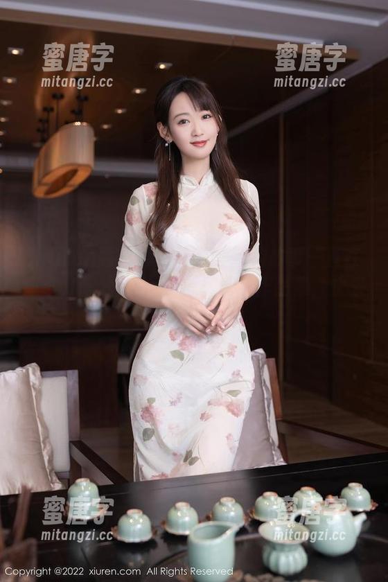Xiuren秀人网-陈梵妮Fanny Xiuren秀人网 - 她和泳池的故事一直在继续,陈梵妮Fanny带来新作品集,快来瞧瞧新气象!