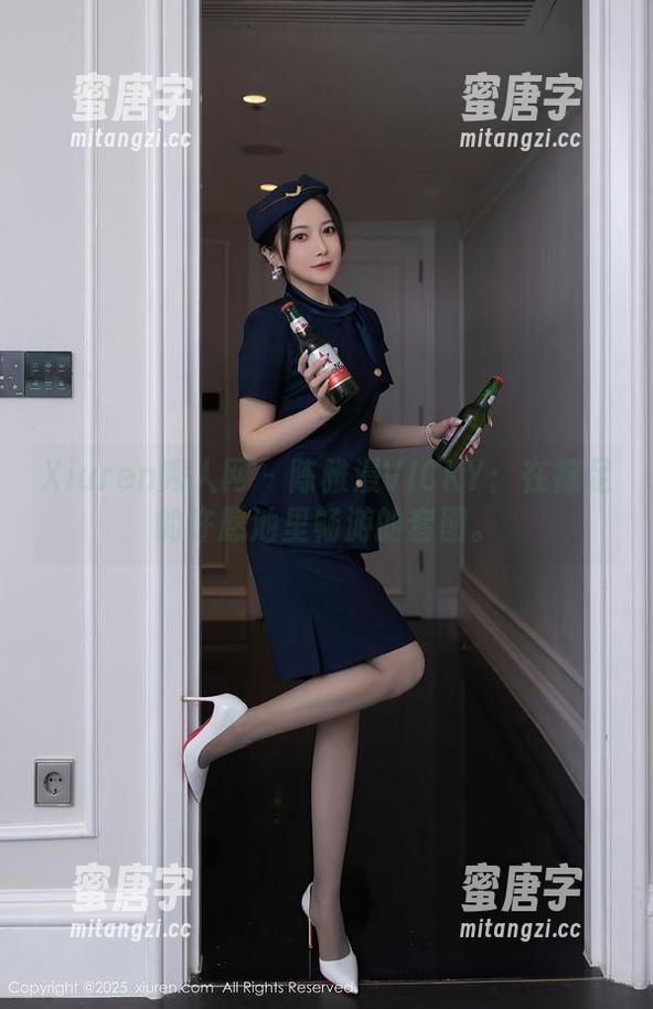 Xiuren秀人网-陈雅漫VICKY Xiuren秀人网 - 陈雅漫VICKY:在裸足的许愿池里畅游的套图。