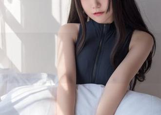 Yoko宅夏的四人彼女，高清cos直逼真人，面对这种设定，谁能不心痒痒？