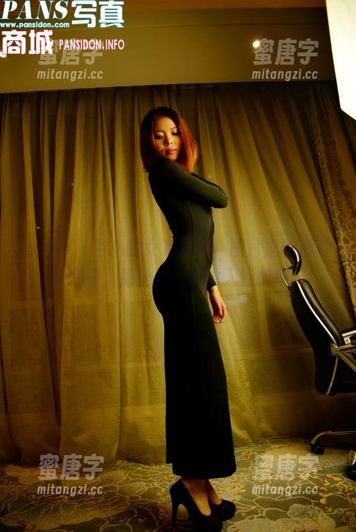 pans - 兰心的女友写真，图片里的那种亲密感，竟让我一秒投入情绪中。