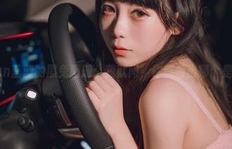 usejan蓝蓝的黑兔图册：我就问，你能看出哪个是我吗？