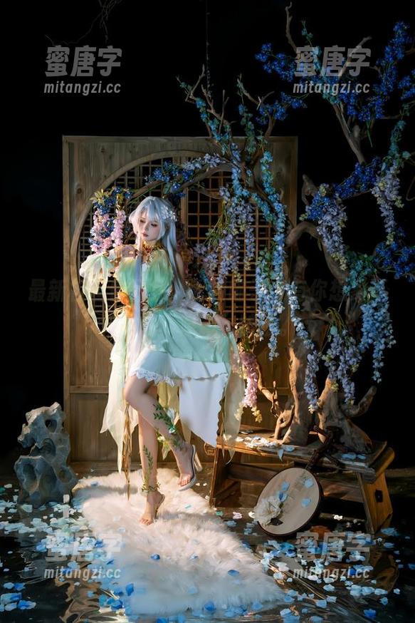 七月喵子 最新校园作品集:七月喵子,有你想象不到的“隐藏”特征。