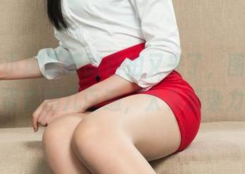 丽柜 – 小唐最新的自拍又来了，图片让我想对镜自拍几百遍，太有感染力了！