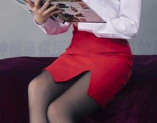 丽柜 – 钟情带你探索香脂莲莓的拍摄集：是时候体验花香和镜头的碰撞了！