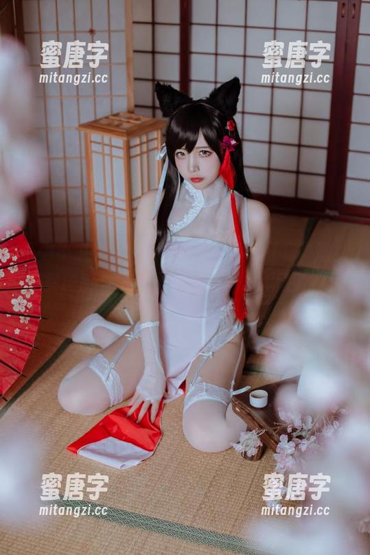 二佐Nisa 不得不说,这二佐Nisa与她的红裙,图片里有种魔力,原图已经准备好,随时可取。