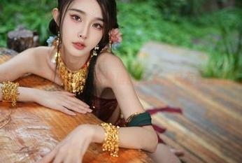 当余多多Dudu穿上短裙，没幼稚的圣光，只有原汁原味的美图。
