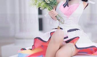这组南桃Momoko的清纯定制，仿佛在说“我会撒娇，但不想让你知道”。