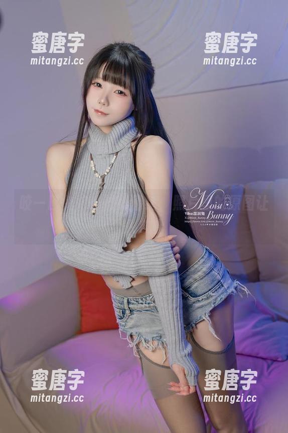 咬一口兔娘 咬一口兔娘的微醺情绪,照片里的原图让人放松