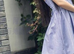 头条女神 – 网盘里的泳衣大赛：娜依灵儿与她的水上‘桌游’！