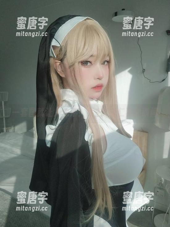 女主K 一套图就让人心浮!女主K说仁妻的瞬间