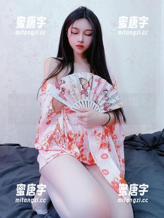 微密圈 - 泳池日常，姐姐Lalion的原图合集让我直呼太真实