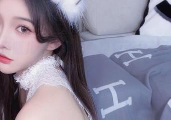 小小奶瓶儿霸气私拍，空姐不只是飞行员的花瓶！