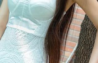 尤果网 – 萌神妹妹黑白原图：这衣服的配色我给满分，毕竟黑白千变万化！