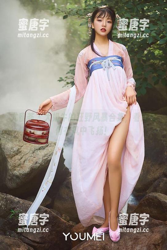 尤蜜荟-大奶牛 尤蜜荟 - 大奶牛的狂野风暴合集,看她如何在风中飞扬!