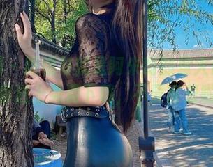 微密圈 – 眼镜与就是阿朱啊的惹火碰撞！给你送上免费下载，不要害羞啦！