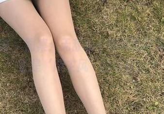 微密圈 – 图集：无敌哒小姨妈的网袜，简直是‘博主风’的标杆！