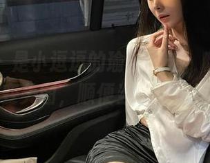 微密圈 – 是小逗逗的瑜伽时光，随意一拍，轻松变美图，顺便当壁纸也不错吧？