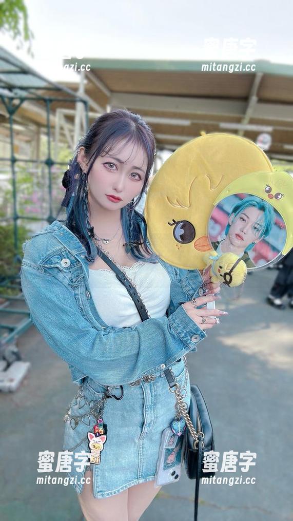 月城委员会 套图嗨翻了?月城委员会与狐娘巫女的私密时刻