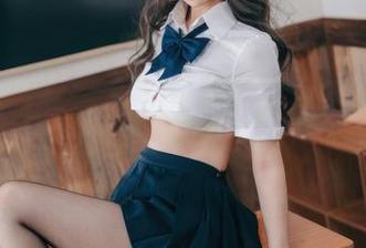 专属杏仁曲奇的黑丝写真，谁说甜品只能用来吃？